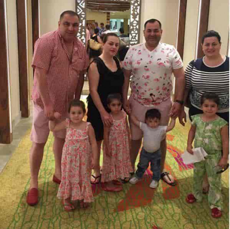 Дети асатряна. Дети асатряна. Зварт асатрян дочь арама асатряна. Гришо асатрян. Зварт асатрян.